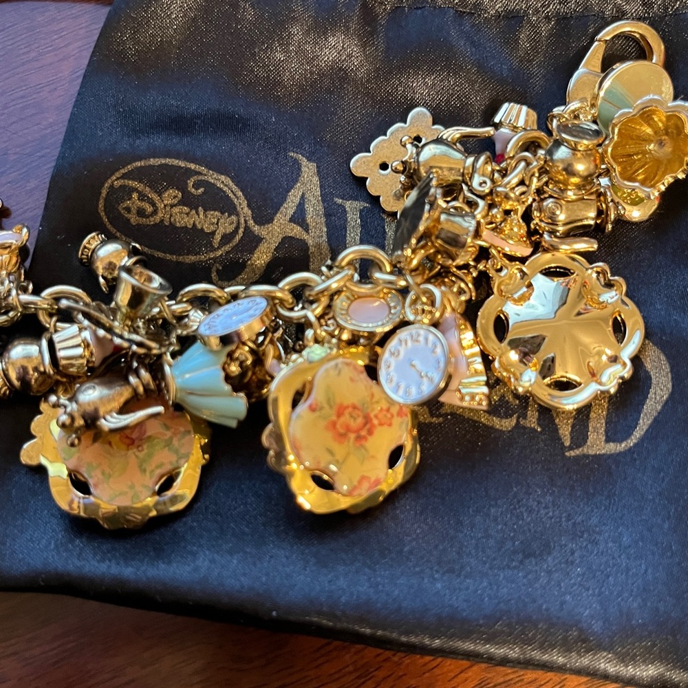Disney x Tom Binns Alice in Wonderland Tea Party Charm Bracelet - Picture 3 of 10
